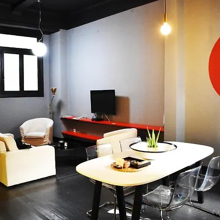 Soho Apartment *